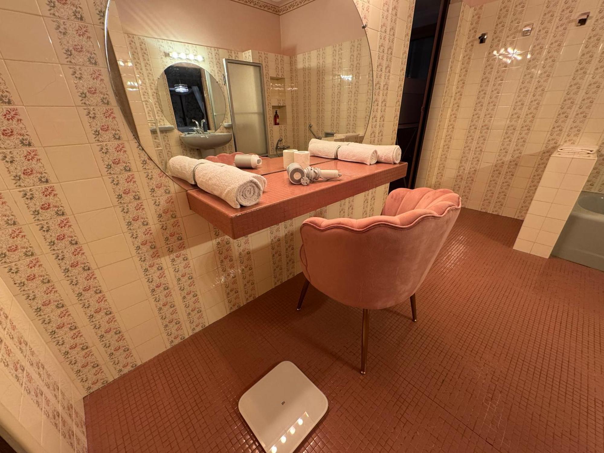 Lv House & Gardens Apartment *